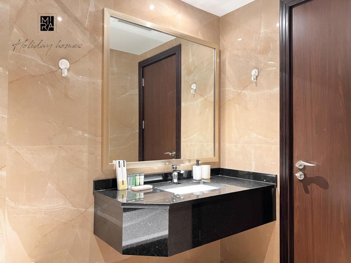 Mira Holiday Homes - Newly Furnished Studio In Downtown Dubai Exterior photo